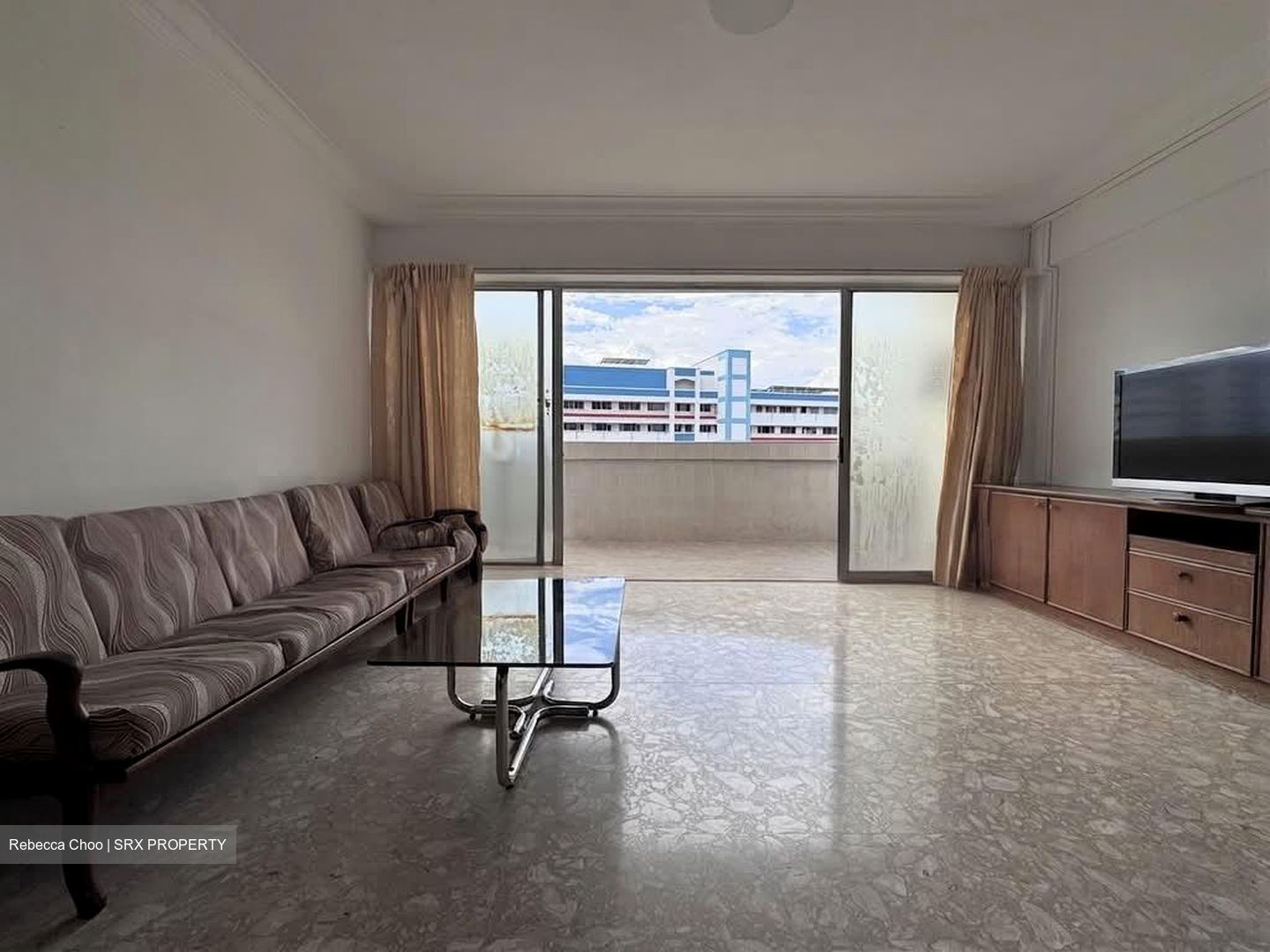 Blk 533 Hougang Avenue 6 (Hougang), HDB Executive #558025111